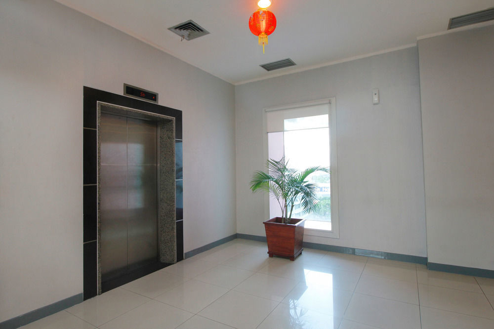 فندق Airy Glodok Pinangsia Raya جاكرتا المظهر الخارجي الصورة